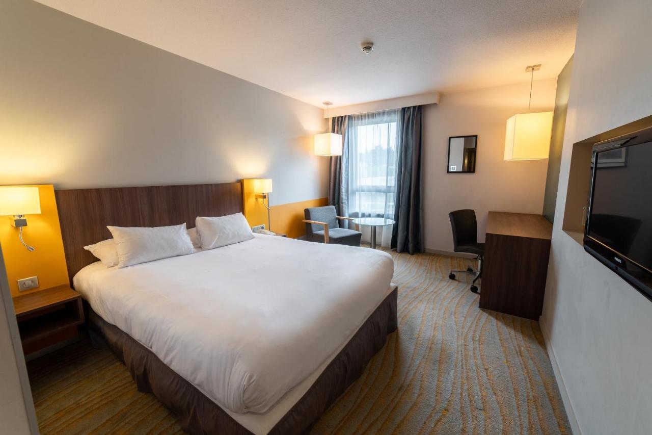 Holiday Inn Lyon Vaise By Ihg Тассин-Ла-Деми-Луне Экстерьер фото