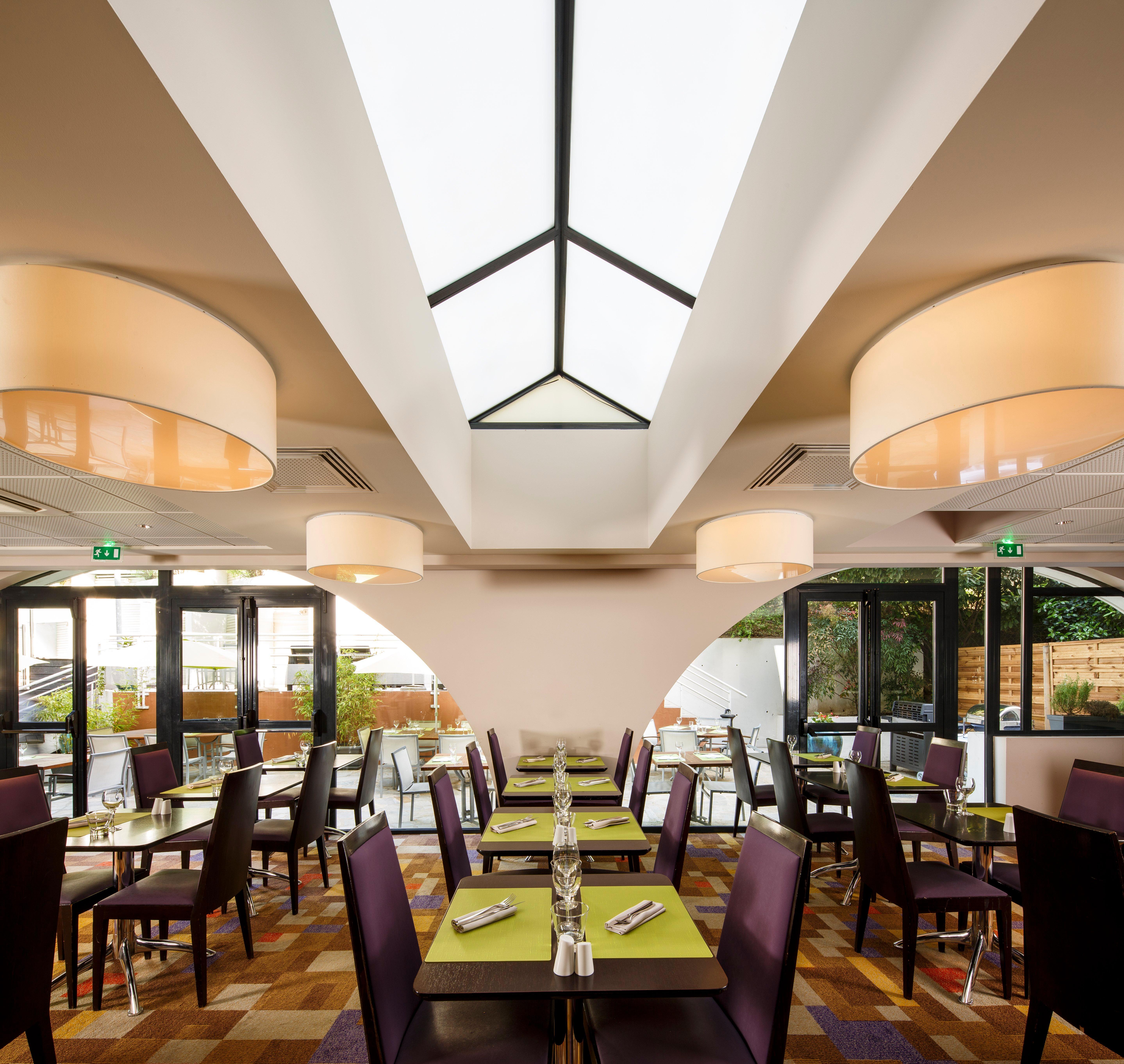 Holiday Inn Lyon Vaise By Ihg Тассин-Ла-Деми-Луне Экстерьер фото