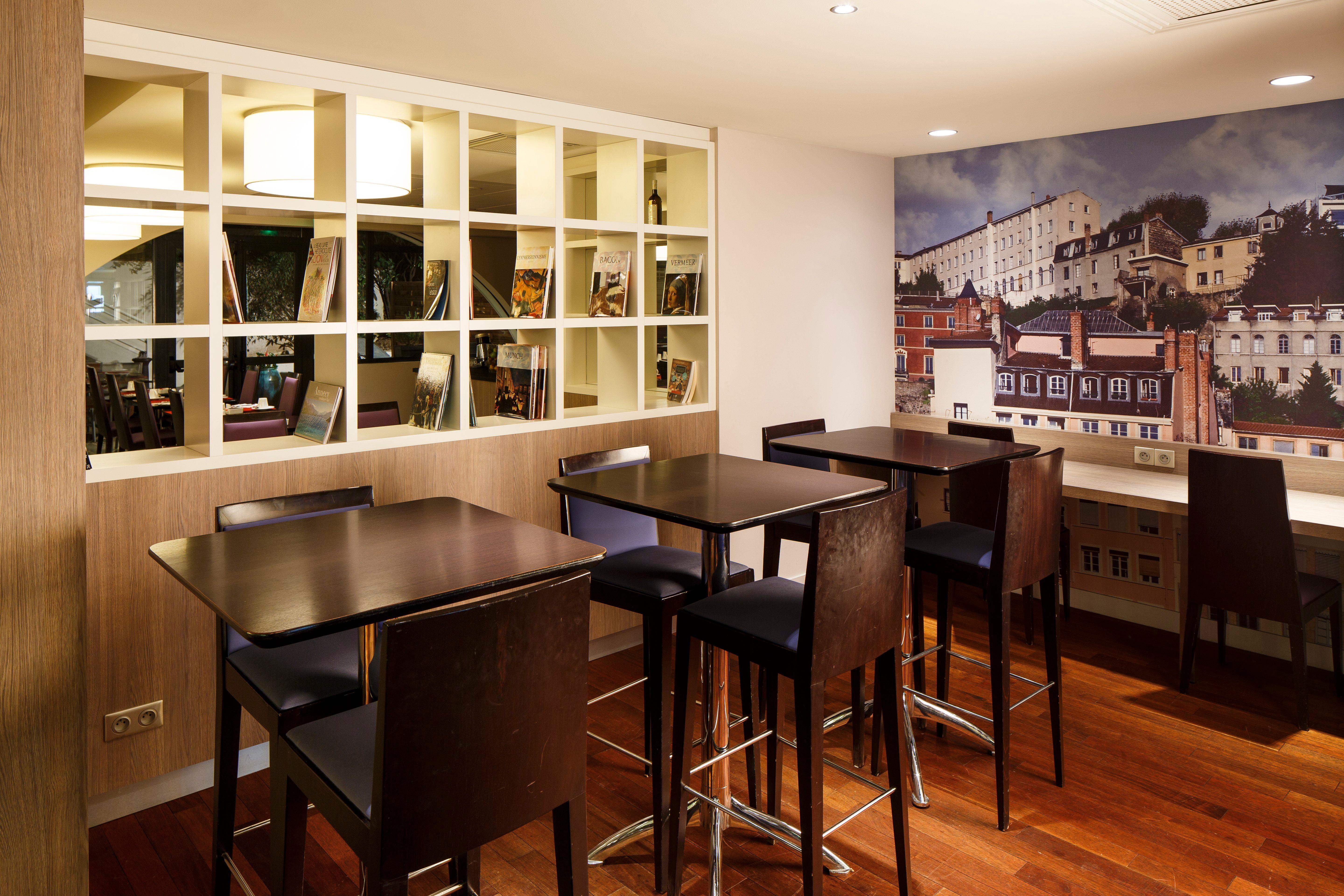 Holiday Inn Lyon Vaise By Ihg Тассин-Ла-Деми-Луне Экстерьер фото