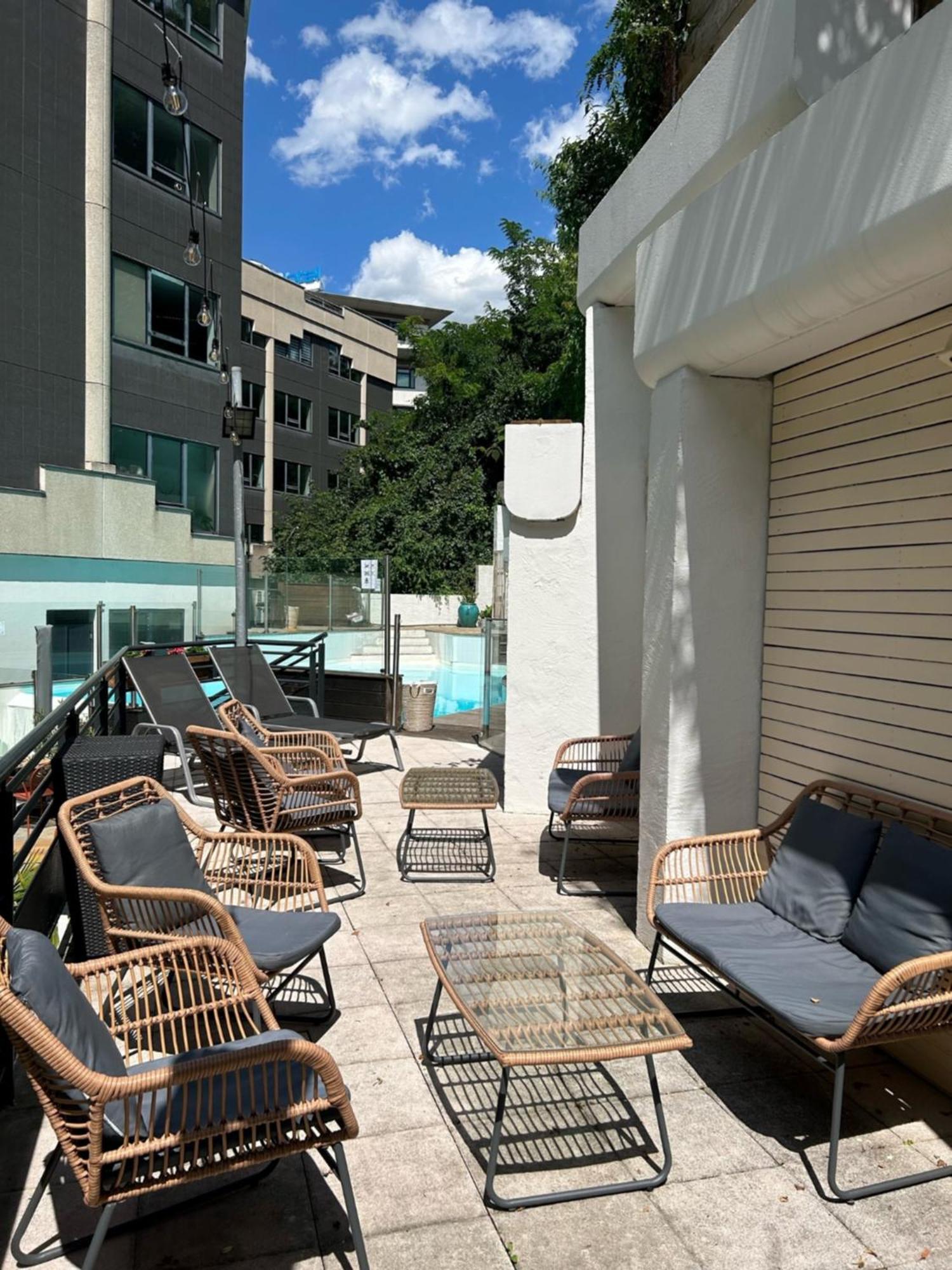 Holiday Inn Lyon Vaise By Ihg Тассин-Ла-Деми-Луне Экстерьер фото